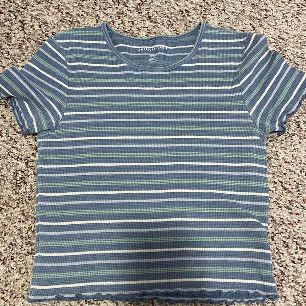 Like New AMERICAN EAGLE blue striped shirt